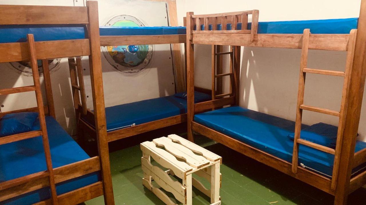 Lord Hostel Salvador Bagian luar foto